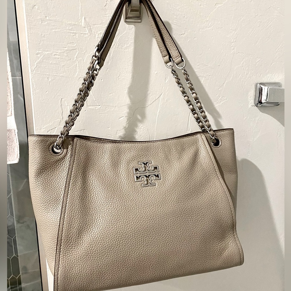 NWT and dust bag Tory Burch chain tote - Picture 2 of 10